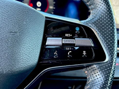 Used 2024 Nissan Ariya AWD image 17