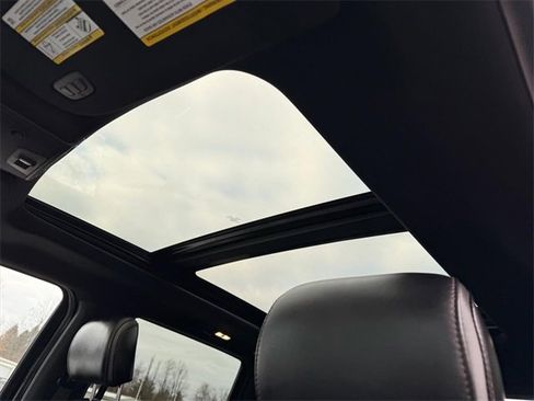 Used 2019 Ford F150 Platinum w/ Equipment Group 701A Luxury image 12