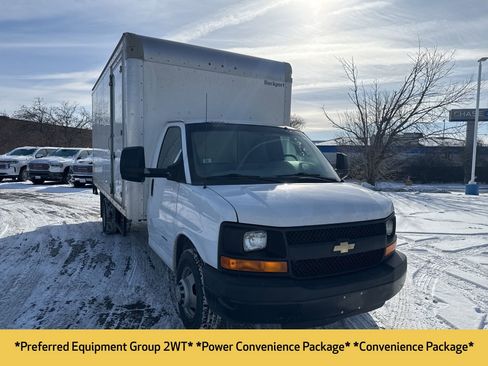Used 2016 Chevrolet Express 4500 Base image 5