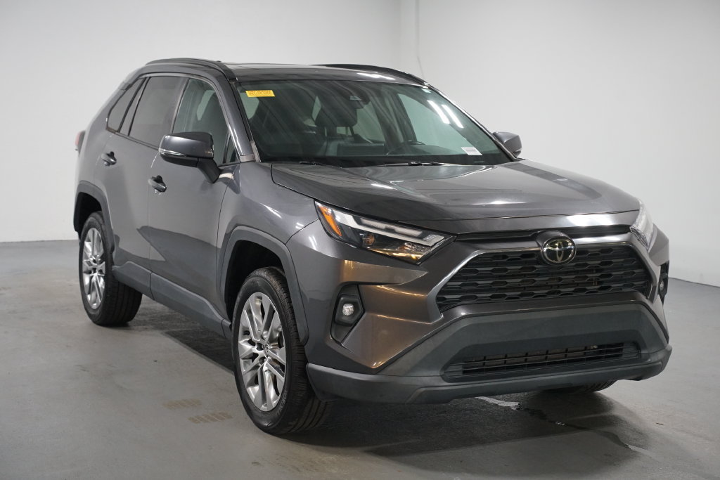 Certified 2022 Toyota RAV4 XLE Premium FWD image 3