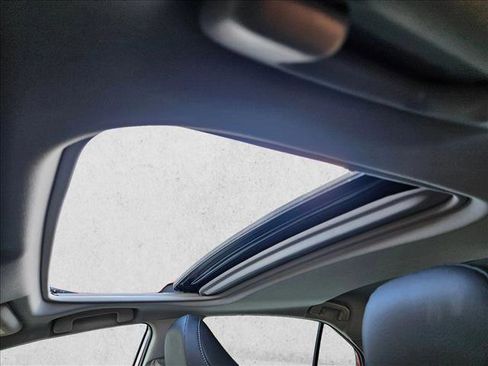 Used 2019 Toyota Camry SE image 15