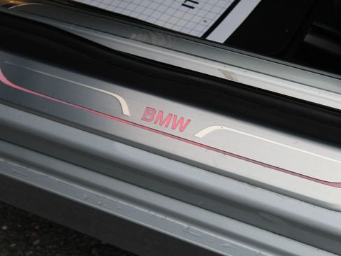 Used 2016 BMW 750i xDrive image 22