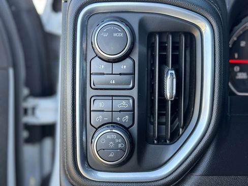 Used 2022 Chevrolet Silverado 2500 LT w/ Convenience Package image 20