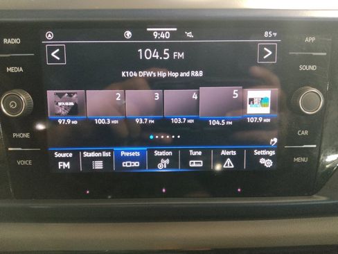 Used 2023 Volkswagen Taos SE FWD image 25