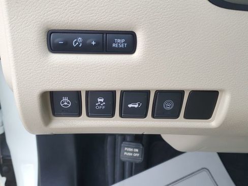 Used 2021 Nissan Murano Platinum image 9