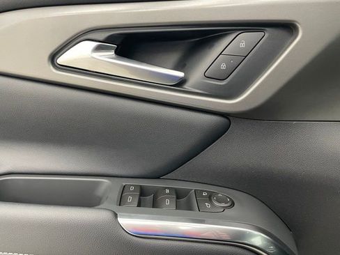 New 2026 Chevrolet Traverse LT w/ Midnight/Sport Edition AWD/4WD image 10