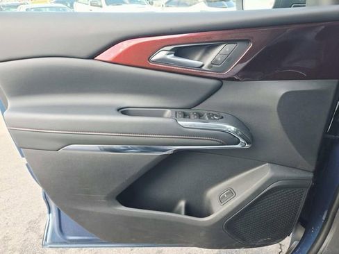 Used 2026 Chevrolet Traverse Z71 w/ Driver Confidence Package image 32