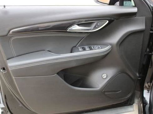 Used 2023 Buick Envision Preferred image 19