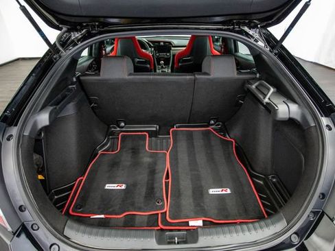 Used 2019 Honda Civic Type R image 40