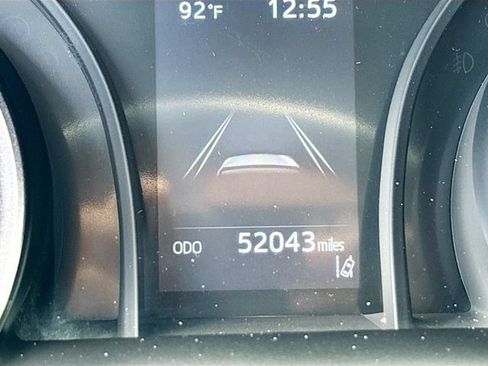 Used 2022 Toyota Camry SE FWD image 13