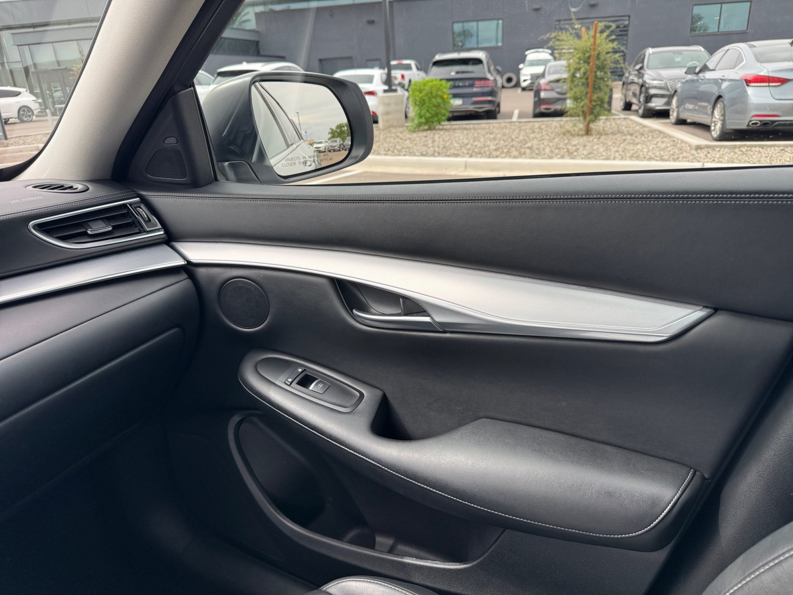 Used 2019 INFINITI QX50 Luxe w/ Protection Package FWD image 16