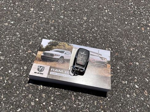 Used 2020 RAM 1500 Laramie AWD/4WD image 10
