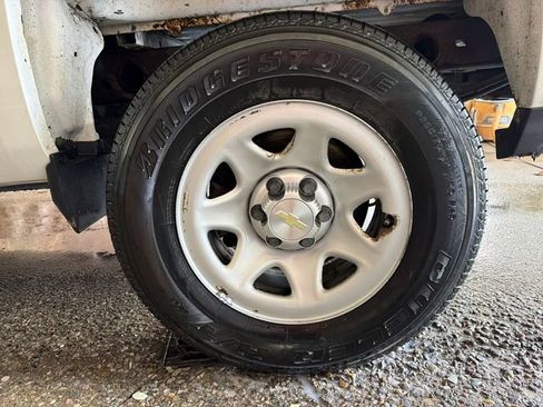 Used 2016 Chevrolet Silverado 1500 W/T RWD image 10