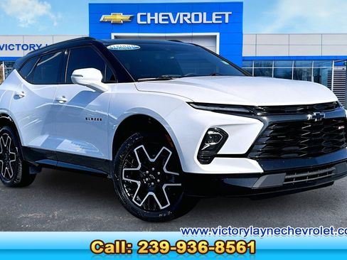 Used 2023 Chevrolet Blazer RS FWD image 1