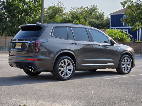 Used 2020 Cadillac XT6 Sport AWD/4WD image 3