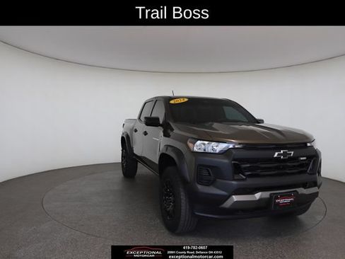 Used 2024 Chevrolet Colorado Trail Boss w/ Technology Package AWD/4WD image 29