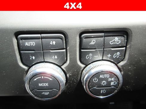 Certified 2024 GMC Sierra 2500 Denali w/ Technology Package AWD/4WD image 31