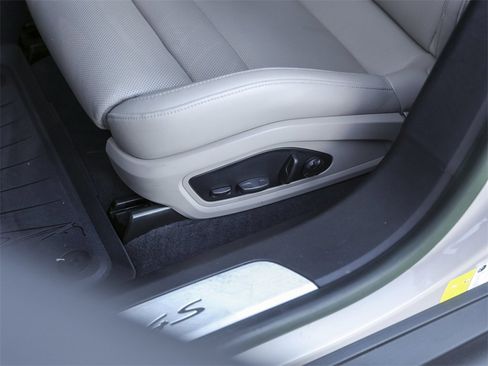 Certified 2024 Porsche Taycan 4S image 14