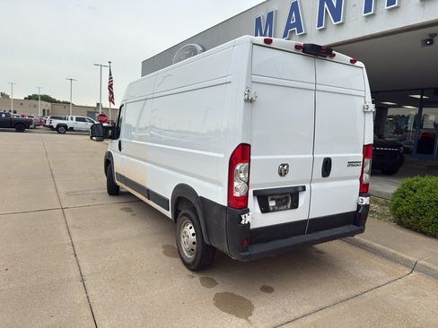 Used 2023 RAM ProMaster 2500 FWD image 8