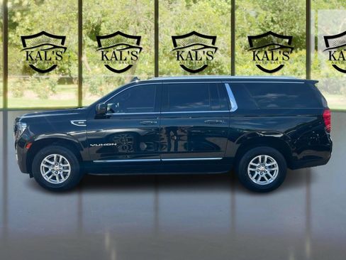 Used 2022 GMC Yukon XL SLT AWD/4WD image 8