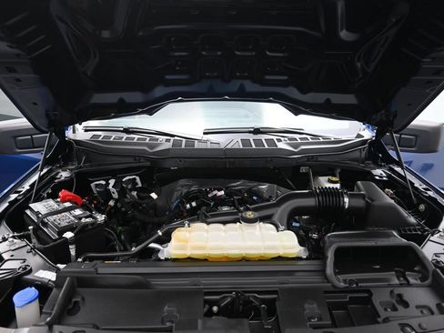 Used 2025 Ford F150 XLT AWD/4WD image 29