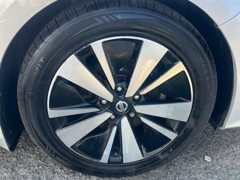 Used 2021 Nissan Altima 2.5 SV w/ SV Premium Package image 15