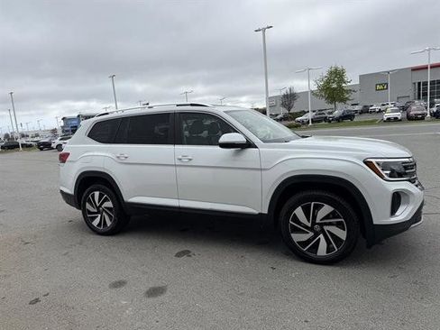 New 2025 Volkswagen Atlas SEL image 7