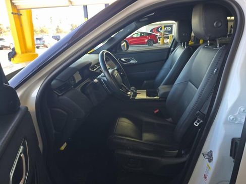 Used 2025 Land Rover Range Rover Velar Dynamic SE image 4