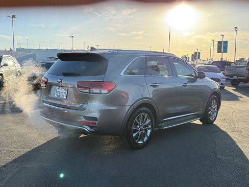 Used 2016 Kia Sorento SX image 5