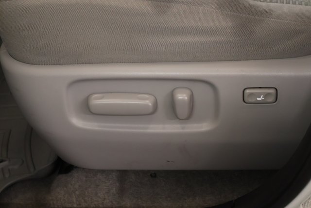 Used 2007 Toyota RAV4 Limited AWD/4WD image 13