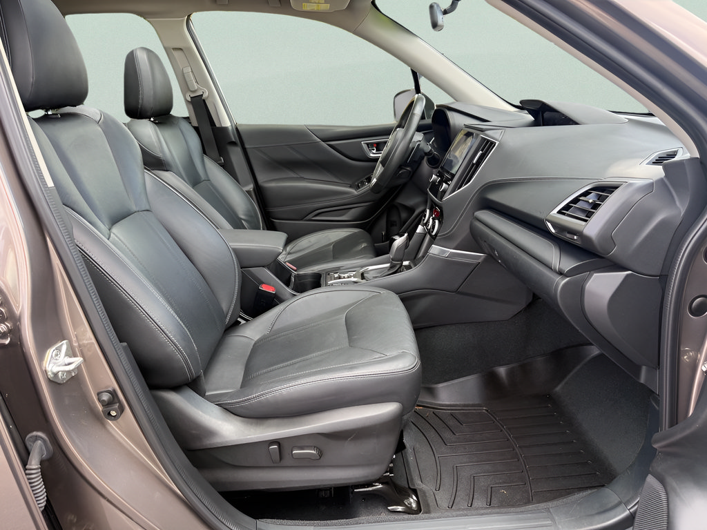 Used 2023 Subaru Forester Touring AWD/4WD image 13