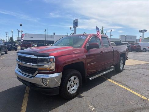 Used 2017 Chevrolet Silverado 1500 LT w/ All Star Edition AWD/4WD image 3