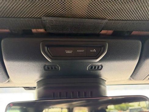 Used 2021 Jeep Wrangler Unlimited Rubicon w/ Dual Top Group AWD/4WD image 34