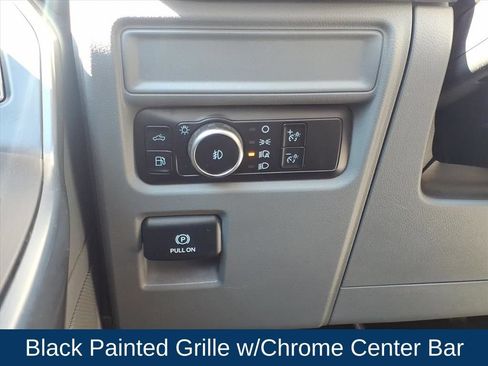 Used 2025 Ford F150 XLT w/ Equipment Group 301A Standard AWD/4WD image 17