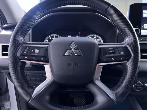 Used 2022 Mitsubishi Outlander SEL image 16