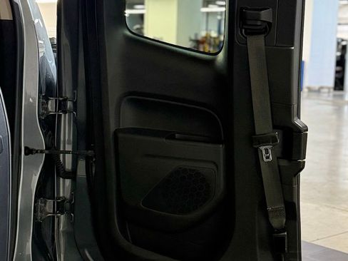 Used 2021 Chevrolet Colorado LT w/ Safety Package image 35