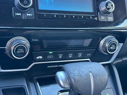 Used 2019 Honda CR-V LX image 17