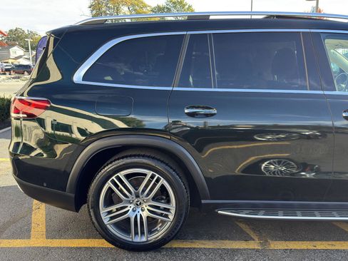 Used 2021 Mercedes-Benz GLS 450 4MATIC image 14