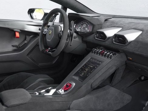 Used 2022 Lamborghini Huracan STO image 44