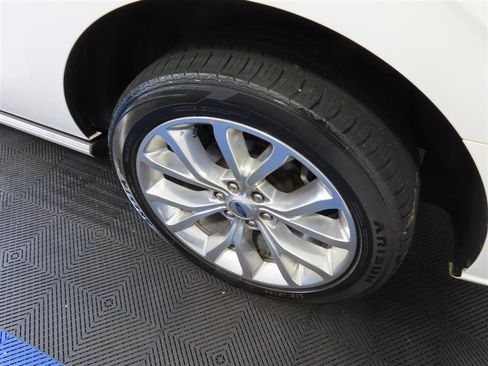 Used 2019 Ford Expedition Platinum AWD/4WD image 8