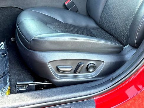 Used 2022 Toyota Camry XSE FWD image 12