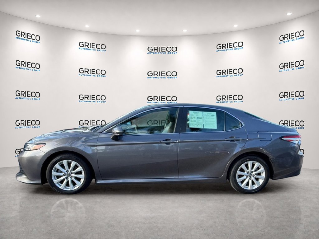 Used 2019 Toyota Camry LE FWD image 4