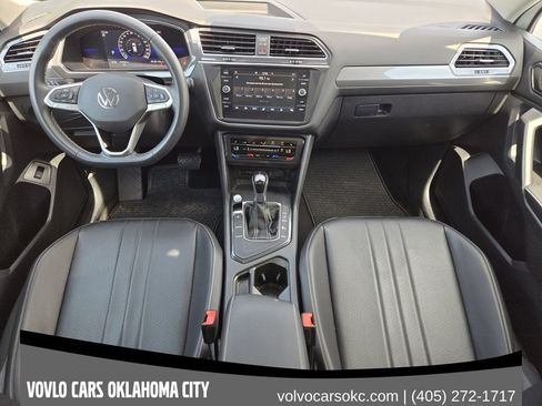 Used 2022 Volkswagen Tiguan SE FWD image 21