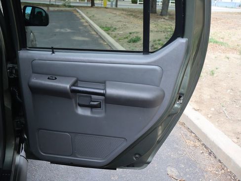 Used 2004 Ford Explorer Sport Trac XLS image 26