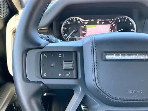 Used 2023 Land Rover Defender 90 X image 20