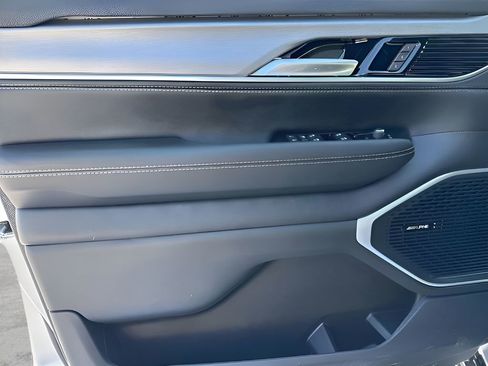 New 2026 Jeep Grand Wagoneer Limited w/ Convenience Group I AWD/4WD image 26