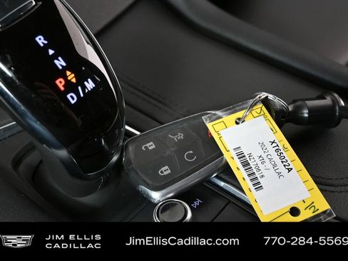 Certified 2022 Cadillac XT6 Premium Luxury w/ Technology Package image 16