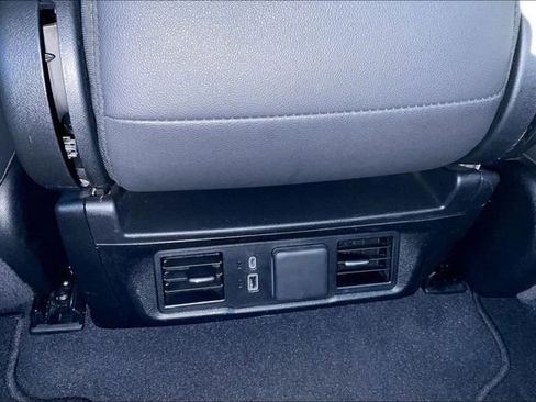 Used 2025 GMC Sierra 1500 SLT image 25