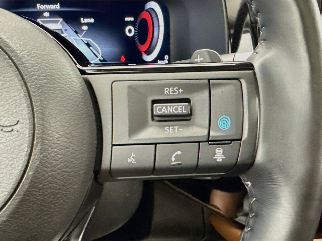 Used 2024 Nissan Pathfinder Platinum w/ Cargo Package FWD image 12