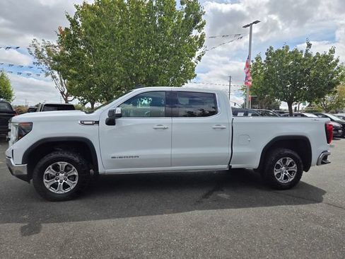 Used 2023 GMC Sierra 1500 SLE w/ X31 Off-Road Package AWD/4WD image 7